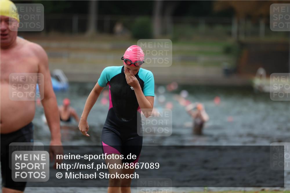 14.09.2025 - Stadtparktriathlon Michael Strokosch http://msf.ph/oto/8867089 14.09.2025 09:49:32 Schwimmen 551, 578 meine-sportfotos.de