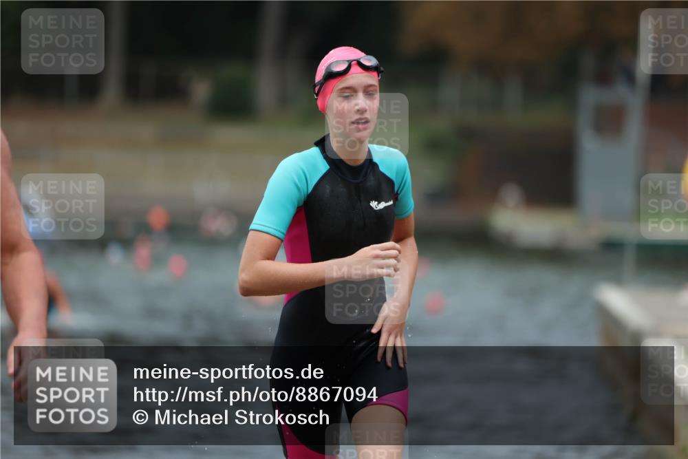 14.09.2025 - Stadtparktriathlon Michael Strokosch http://msf.ph/oto/8867094 14.09.2025 09:49:33 Schwimmen 551, 578 meine-sportfotos.de