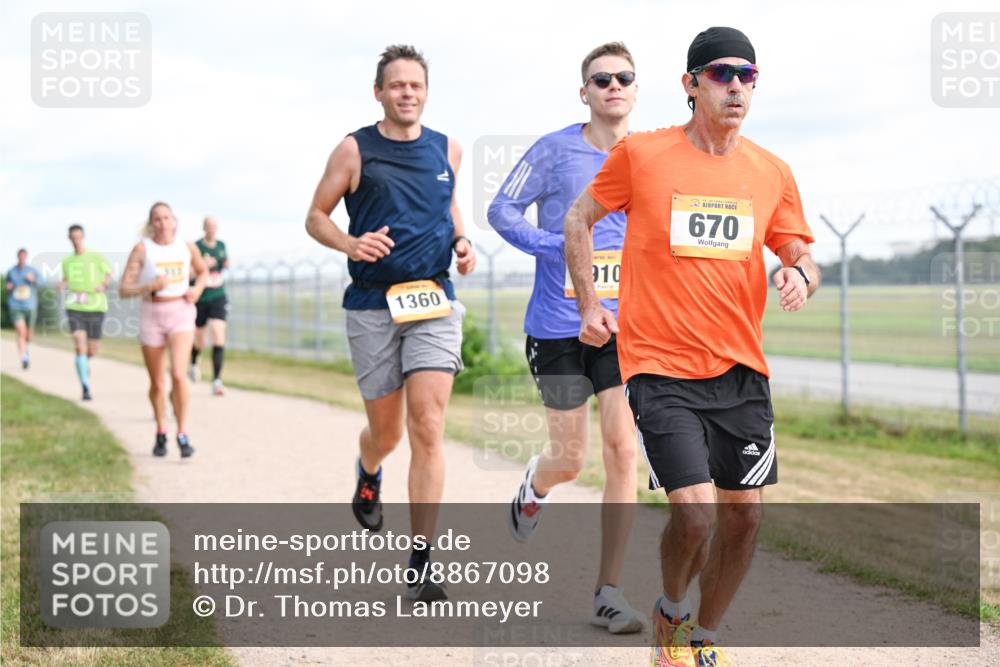 14.09.2025 - Airport Race Dr. Thomas Lammeyer http://msf.ph/oto/8867098 14.09.2025 12:07:54 Laufen 1360, 10, 670 meine-sportfotos.de