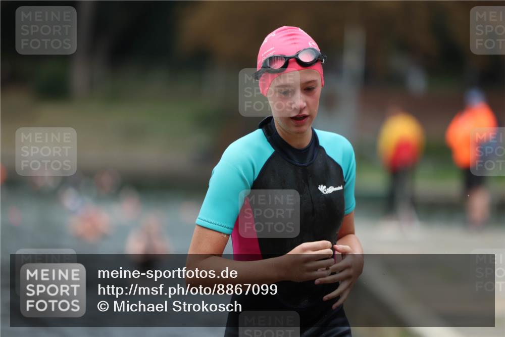 14.09.2025 - Stadtparktriathlon Michael Strokosch http://msf.ph/oto/8867099 14.09.2025 09:49:34 Schwimmen 551, 578 meine-sportfotos.de