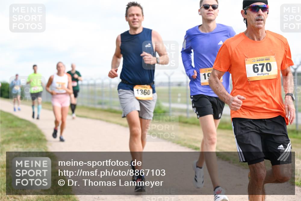 14.09.2025 - Airport Race Dr. Thomas Lammeyer http://msf.ph/oto/8867103 14.09.2025 12:07:54 Laufen 1360, 19, 42, 670 meine-sportfotos.de