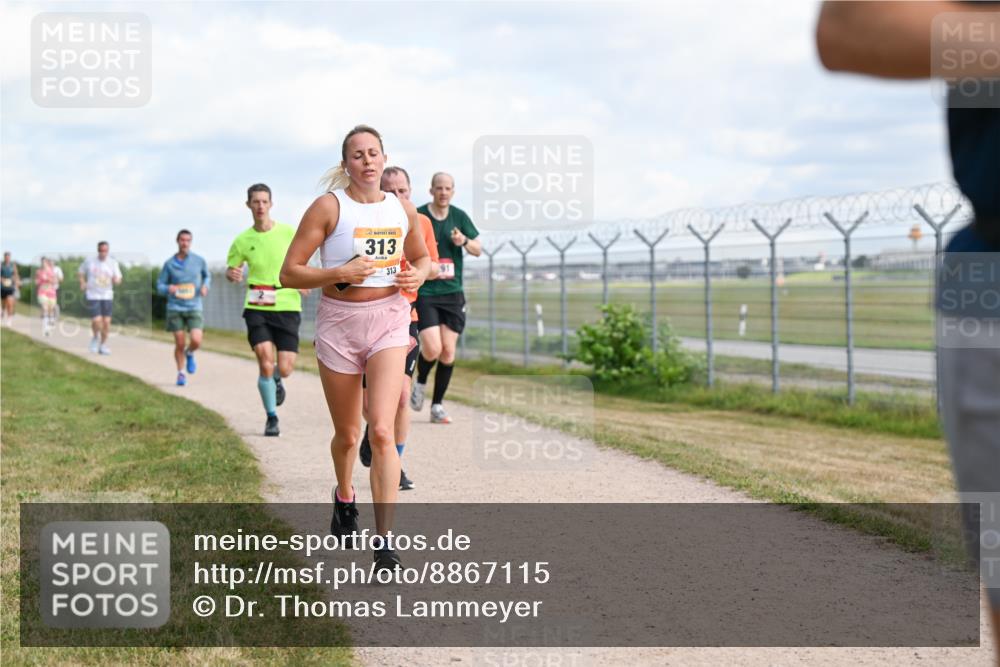 14.09.2025 - Airport Race Dr. Thomas Lammeyer http://msf.ph/oto/8867115 14.09.2025 12:07:55 Laufen 313, 313, 91 meine-sportfotos.de