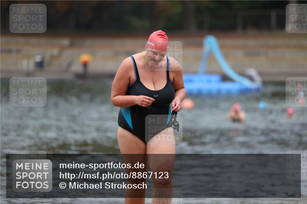 14.09.2025 - Stadtparktriathlon Michael Strokosch http://msf.ph/oto/8867123 14.09.2025 09:49:55 Schwimmen 519, 530, 534, 536 meine-sportfotos.de