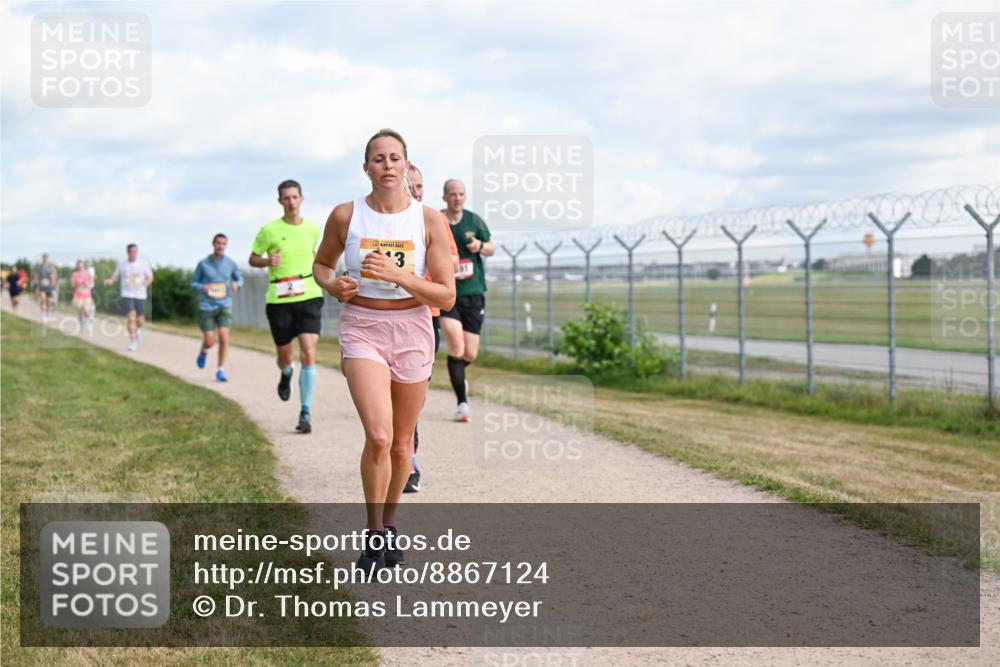 14.09.2025 - Airport Race Dr. Thomas Lammeyer http://msf.ph/oto/8867124 14.09.2025 12:07:56 Laufen 3, 1 meine-sportfotos.de