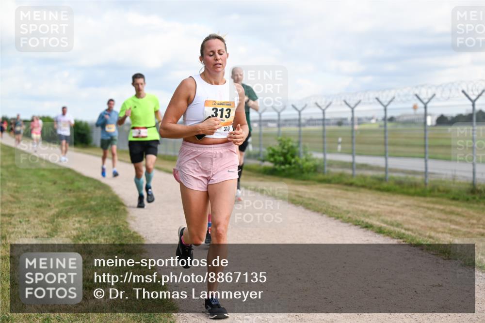 14.09.2025 - Airport Race Dr. Thomas Lammeyer http://msf.ph/oto/8867135 14.09.2025 12:07:56 Laufen 313, 313 meine-sportfotos.de