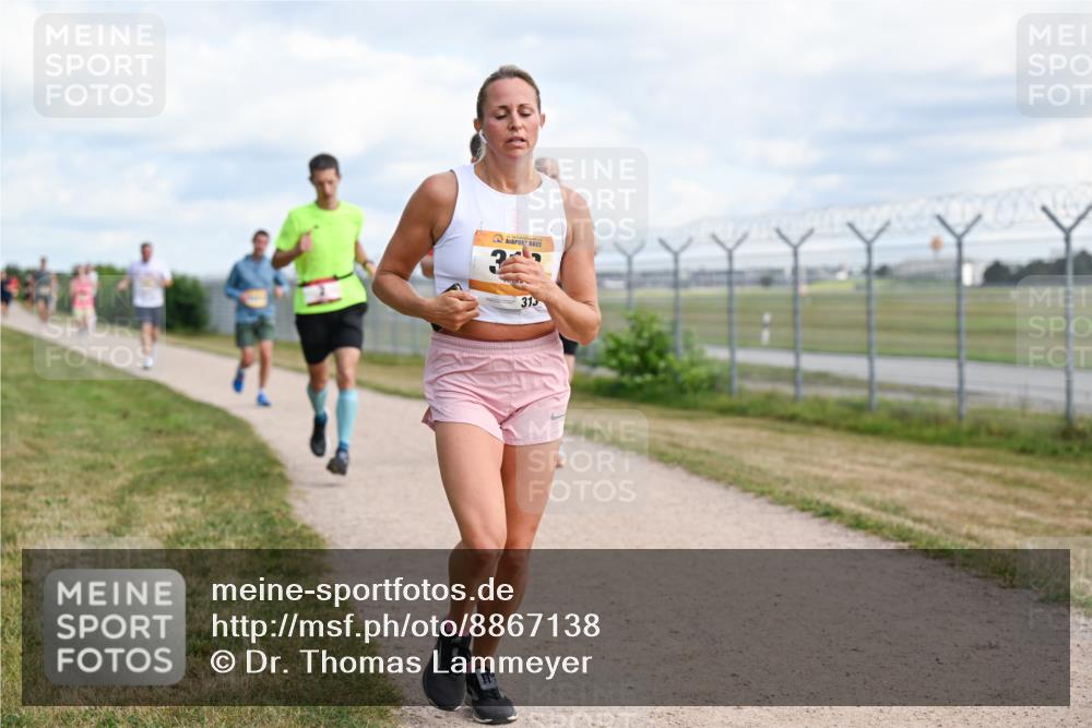 14.09.2025 - Airport Race Dr. Thomas Lammeyer http://msf.ph/oto/8867138 14.09.2025 12:07:56 Laufen 313 meine-sportfotos.de