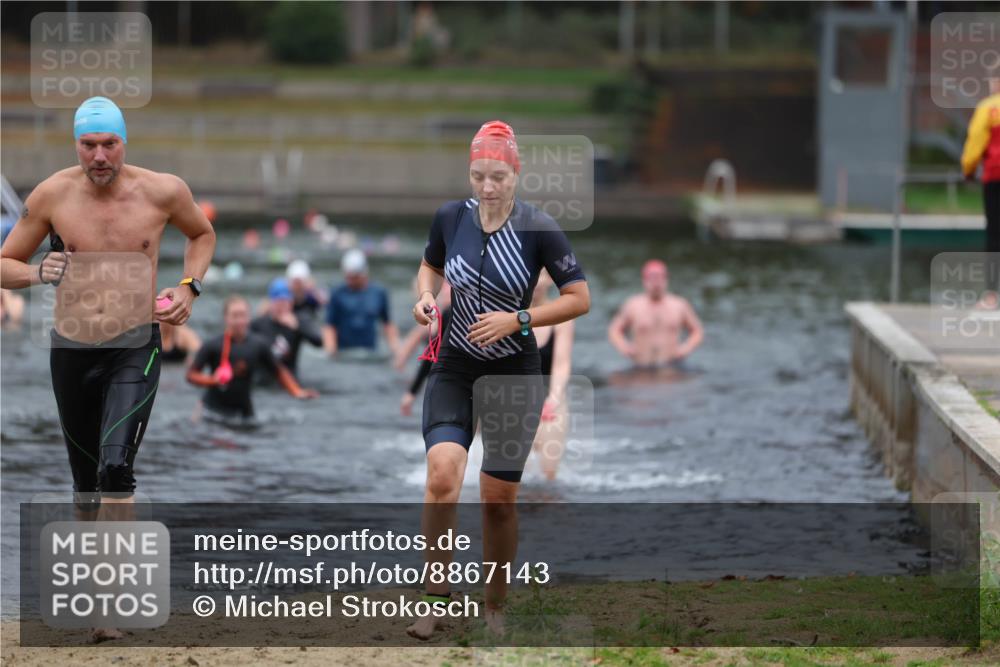 14.09.2025 - Stadtparktriathlon Michael Strokosch http://msf.ph/oto/8867143 14.09.2025 09:50:06 Schwimmen 513, 546, 561, 600 meine-sportfotos.de