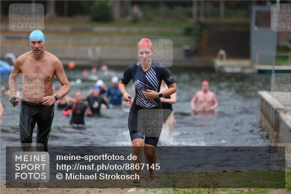 14.09.2025 - Stadtparktriathlon Michael Strokosch http://msf.ph/oto/8867145 14.09.2025 09:50:06 Schwimmen 513, 546, 561, 600 meine-sportfotos.de