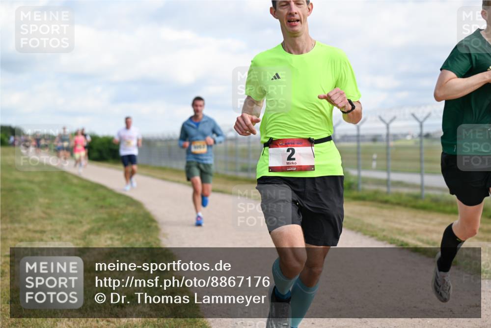14.09.2025 - Airport Race Dr. Thomas Lammeyer http://msf.ph/oto/8867176 14.09.2025 12:07:59 Laufen 2 meine-sportfotos.de