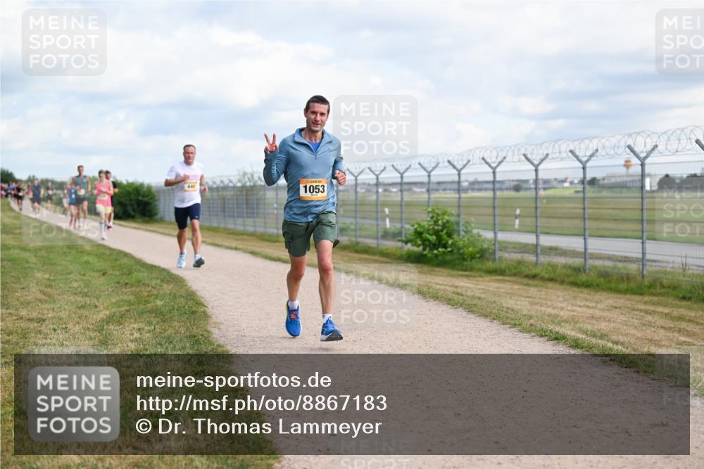 14.09.2025 - Airport Race Dr. Thomas Lammeyer http://msf.ph/oto/8867183 14.09.2025 12:08:00 Laufen 440, 1053 meine-sportfotos.de