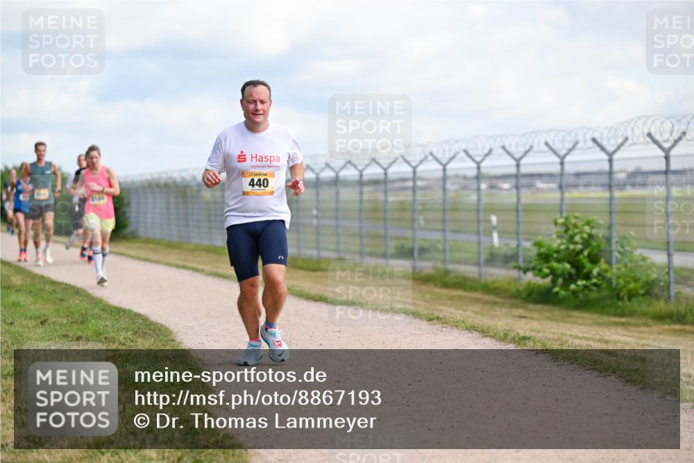 14.09.2025 - Airport Race Dr. Thomas Lammeyer http://msf.ph/oto/8867193 14.09.2025 12:08:02 Laufen 440 meine-sportfotos.de