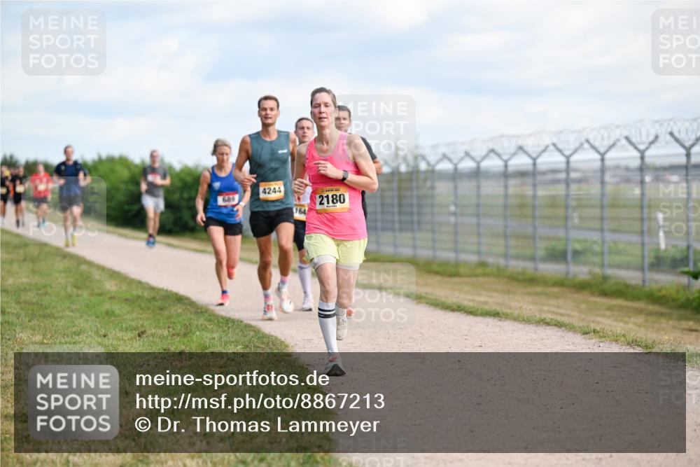 14.09.2025 - Airport Race Dr. Thomas Lammeyer http://msf.ph/oto/8867213 14.09.2025 12:08:05 Laufen 689, 4244, 164, 2180 meine-sportfotos.de