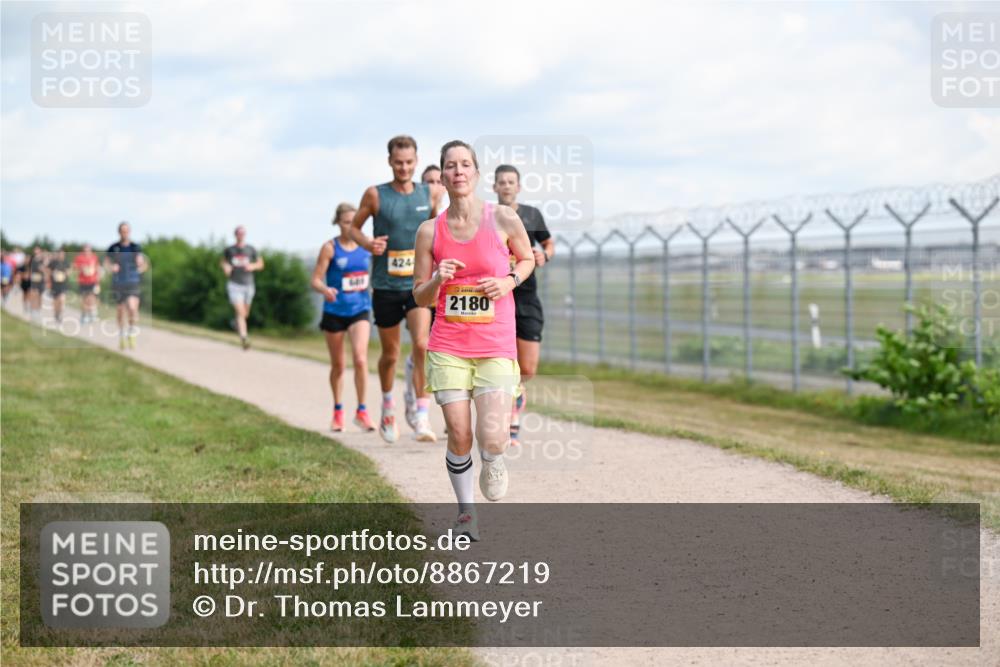 14.09.2025 - Airport Race Dr. Thomas Lammeyer http://msf.ph/oto/8867219 14.09.2025 12:08:06 Laufen 424, 2180 meine-sportfotos.de