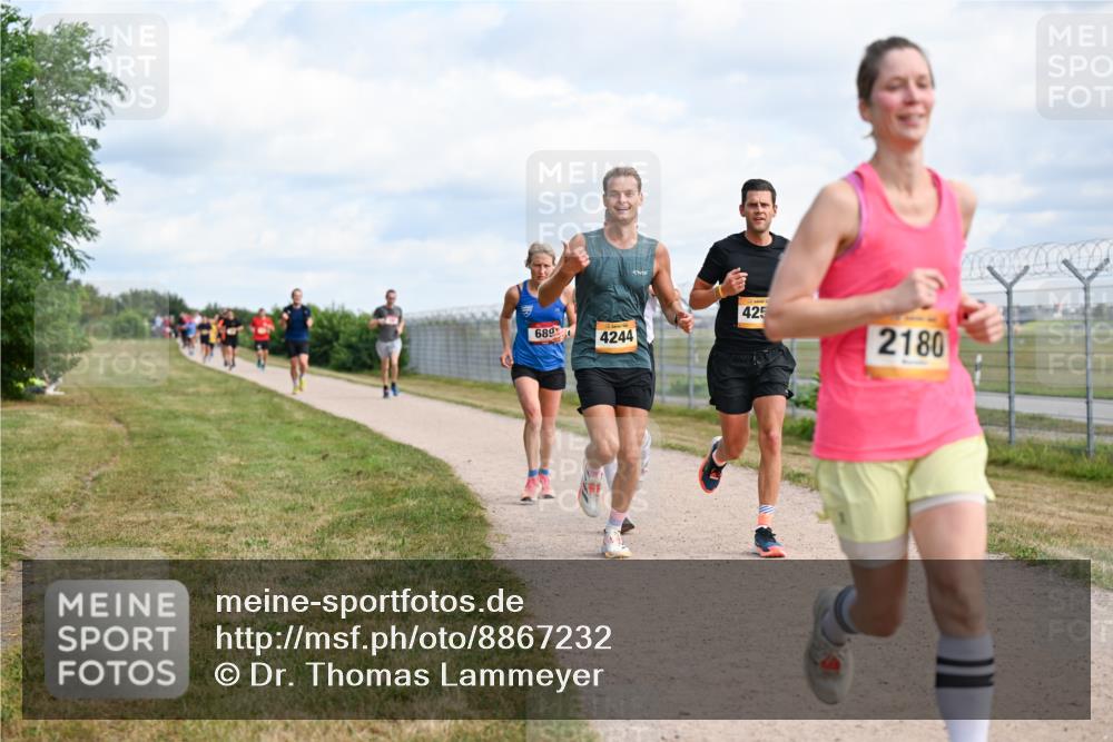 14.09.2025 - Airport Race Dr. Thomas Lammeyer http://msf.ph/oto/8867232 14.09.2025 12:08:08 Laufen 425, 689, 4244, 2180 meine-sportfotos.de