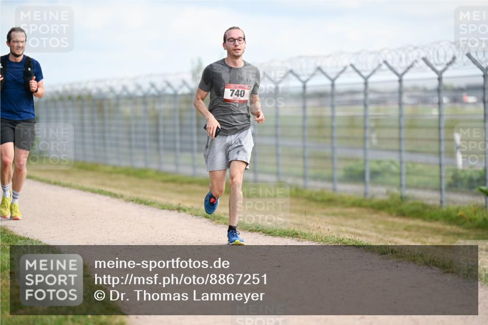 14.09.2025 - Airport Race Dr. Thomas Lammeyer http://msf.ph/oto/8867251 14.09.2025 12:08:13 Laufen 740 meine-sportfotos.de