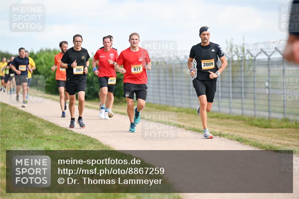 14.09.2025 - Airport Race Dr. Thomas Lammeyer http://msf.ph/oto/8867259 14.09.2025 12:08:19 Laufen 1050, 393, 4073, 577, 2009 meine-sportfotos.de