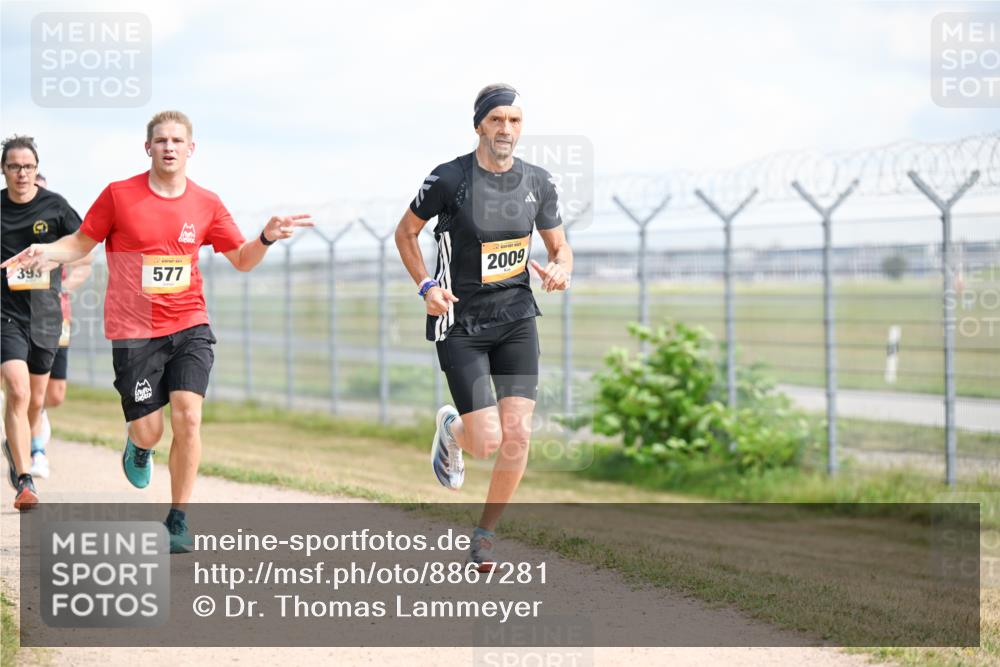 14.09.2025 - Airport Race Dr. Thomas Lammeyer http://msf.ph/oto/8867281 14.09.2025 12:08:22 Laufen 393, 577, 2009 meine-sportfotos.de