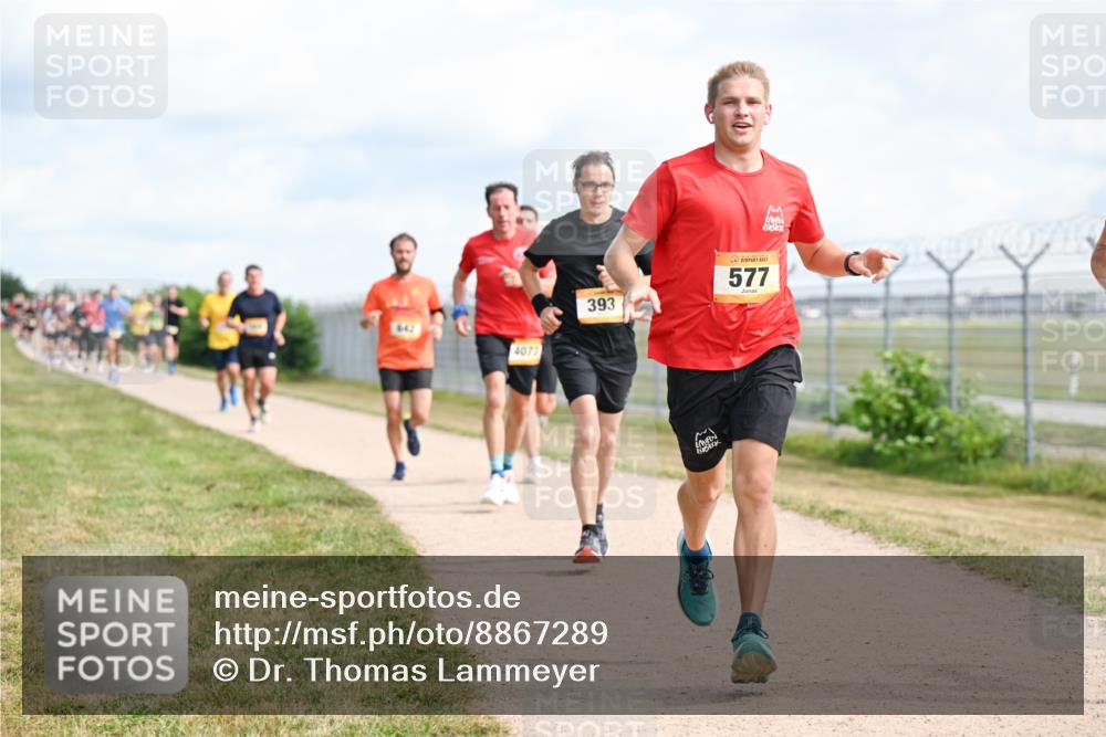 14.09.2025 - Airport Race Dr. Thomas Lammeyer http://msf.ph/oto/8867289 14.09.2025 12:08:24 Laufen 4073, 393, 577 meine-sportfotos.de