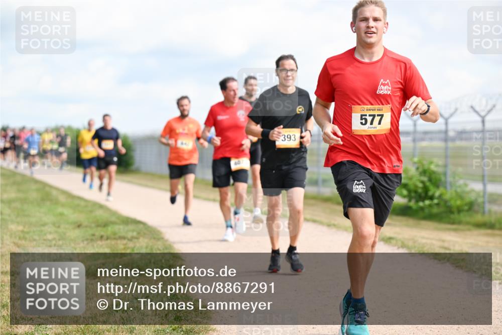 14.09.2025 - Airport Race Dr. Thomas Lammeyer http://msf.ph/oto/8867291 14.09.2025 12:08:25 Laufen 393, 577 meine-sportfotos.de