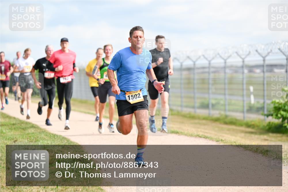 14.09.2025 - Airport Race Dr. Thomas Lammeyer http://msf.ph/oto/8867343 14.09.2025 12:08:36 Laufen 1502 meine-sportfotos.de