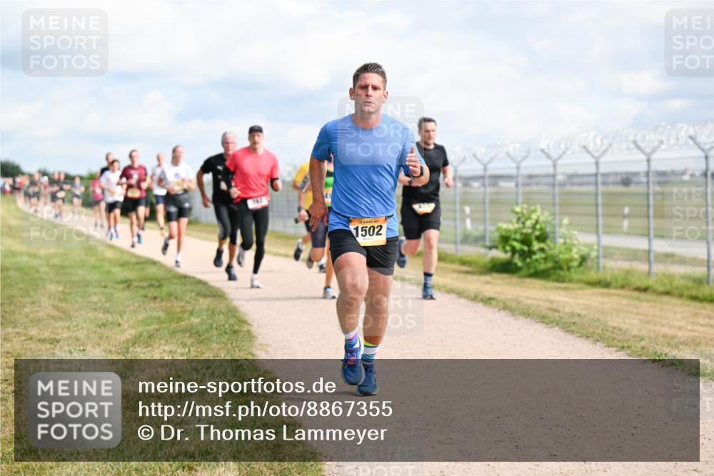 14.09.2025 - Airport Race Dr. Thomas Lammeyer http://msf.ph/oto/8867355 14.09.2025 12:08:38 Laufen 1502 meine-sportfotos.de