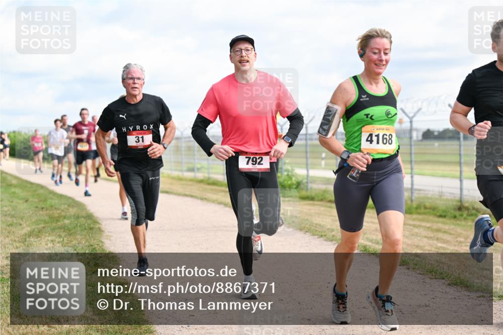14.09.2025 - Airport Race Dr. Thomas Lammeyer http://msf.ph/oto/8867371 14.09.2025 12:08:41 Laufen 31, 792, 4168 meine-sportfotos.de