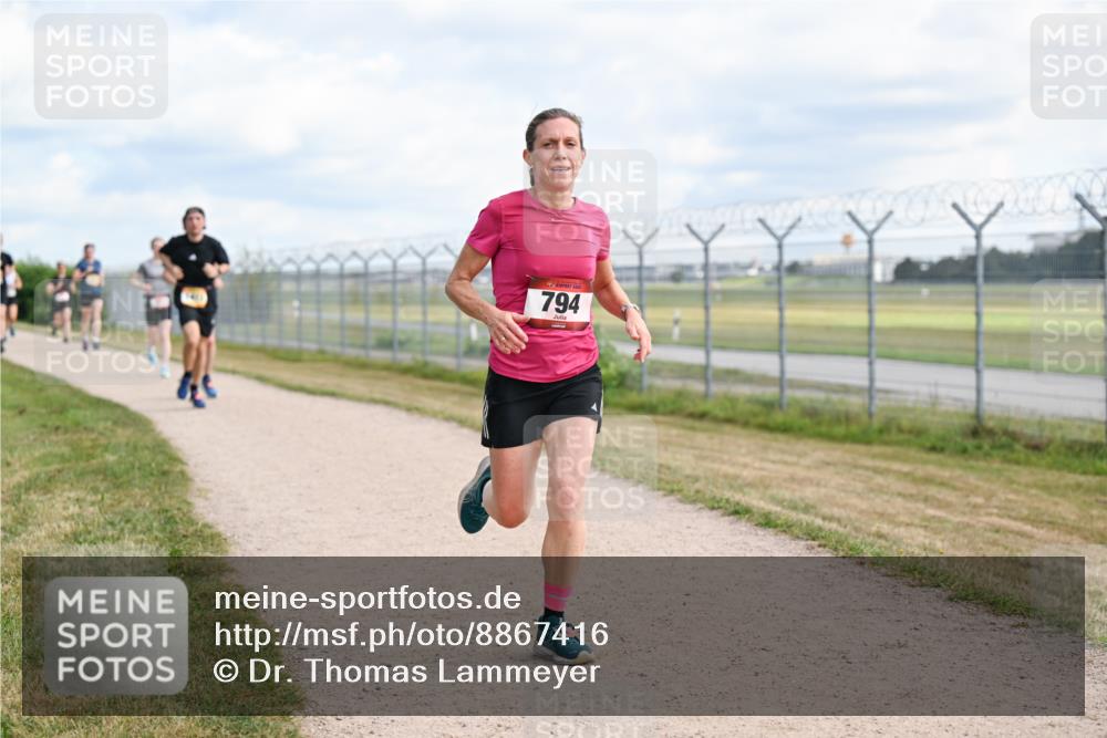 14.09.2025 - Airport Race Dr. Thomas Lammeyer http://msf.ph/oto/8867416 14.09.2025 12:08:50 Laufen 794 meine-sportfotos.de