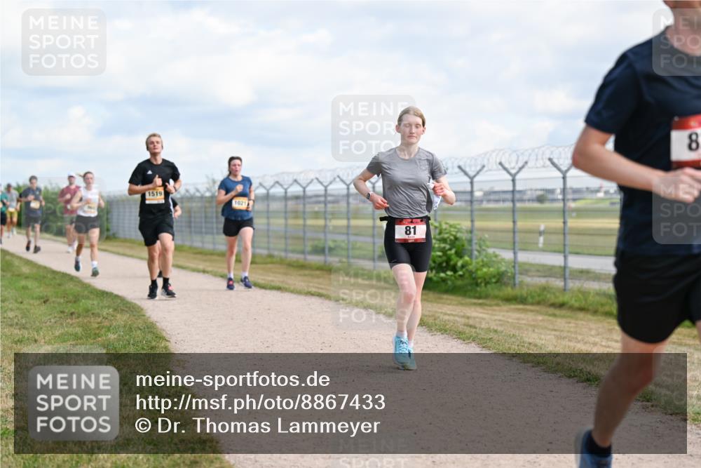 14.09.2025 - Airport Race Dr. Thomas Lammeyer http://msf.ph/oto/8867433 14.09.2025 12:08:55 Laufen 1519, 1021, 81, 8 meine-sportfotos.de
