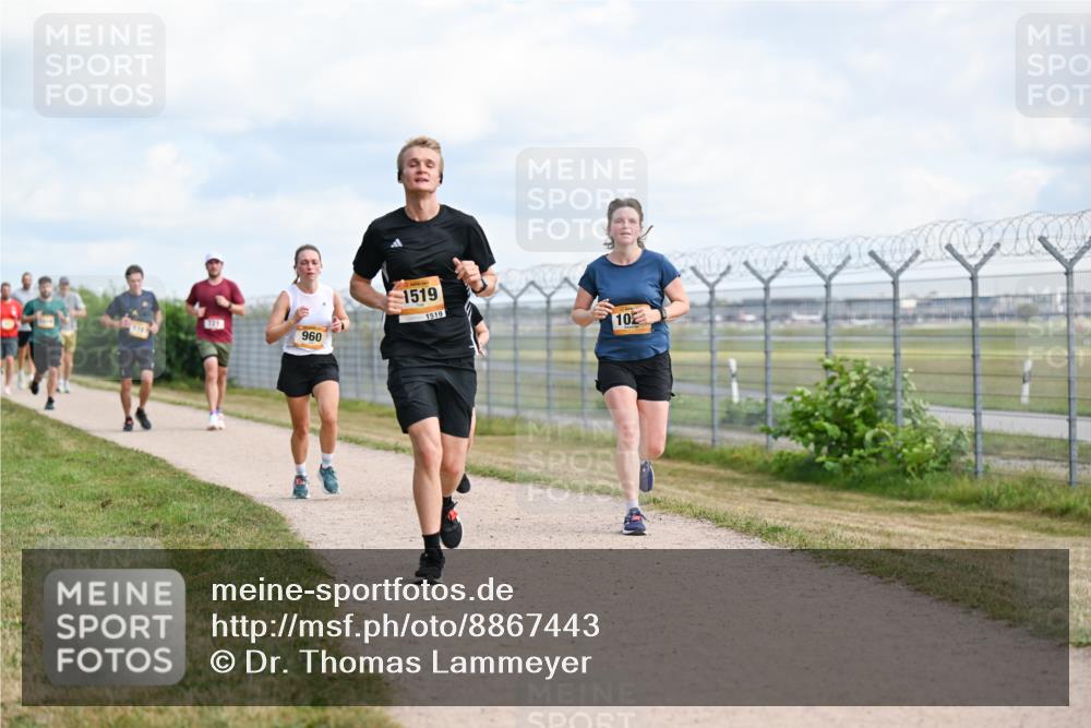 14.09.2025 - Airport Race Dr. Thomas Lammeyer http://msf.ph/oto/8867443 14.09.2025 12:08:57 Laufen 921, 20, 960, 1519, 1519, 10 meine-sportfotos.de