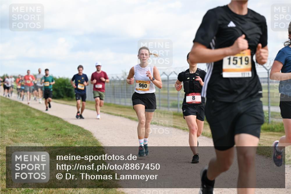 14.09.2025 - Airport Race Dr. Thomas Lammeyer http://msf.ph/oto/8867450 14.09.2025 12:08:59 Laufen 960, 8, 1519 meine-sportfotos.de