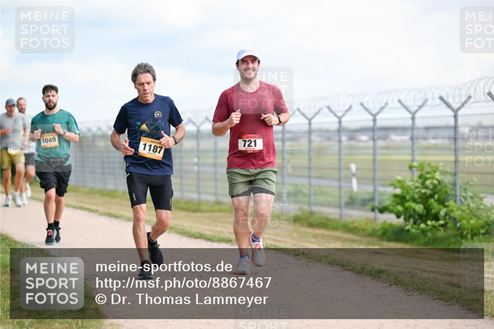 14.09.2025 - Airport Race Dr. Thomas Lammeyer http://msf.ph/oto/8867467 14.09.2025 12:09:02 Laufen 1049, 1187, 721 meine-sportfotos.de