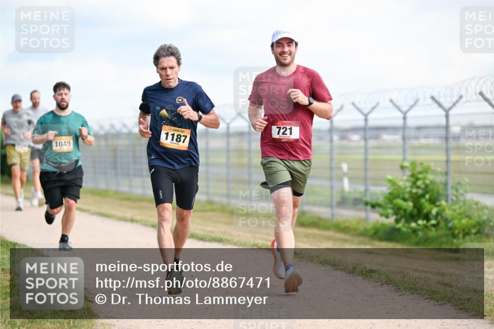 14.09.2025 - Airport Race Dr. Thomas Lammeyer http://msf.ph/oto/8867471 14.09.2025 12:09:03 Laufen 1049, 1187, 721 meine-sportfotos.de