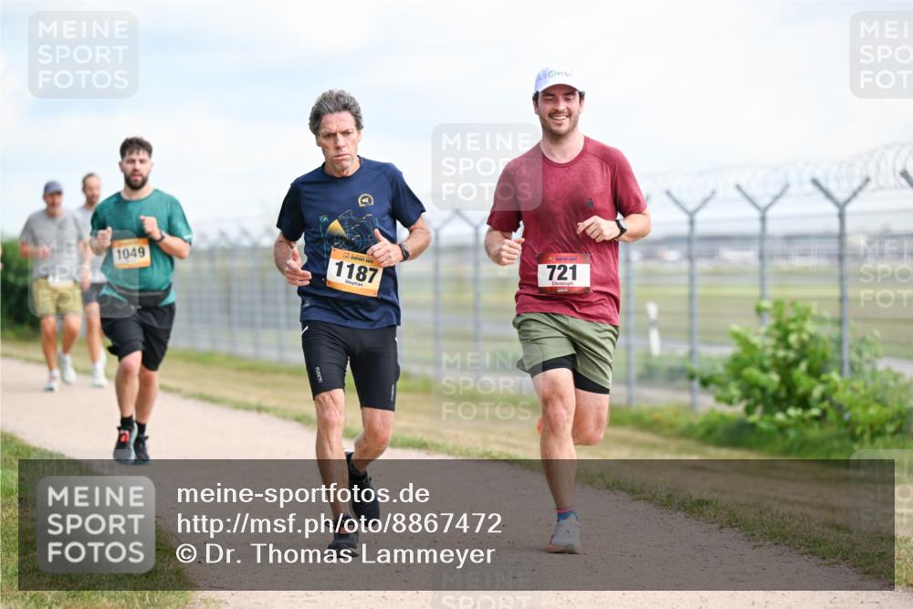 14.09.2025 - Airport Race Dr. Thomas Lammeyer http://msf.ph/oto/8867472 14.09.2025 12:09:03 Laufen 1049, 1187, 721 meine-sportfotos.de