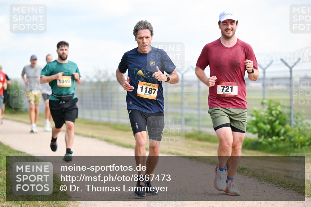 14.09.2025 - Airport Race Dr. Thomas Lammeyer http://msf.ph/oto/8867473 14.09.2025 12:09:03 Laufen 1049, 1187, 721 meine-sportfotos.de