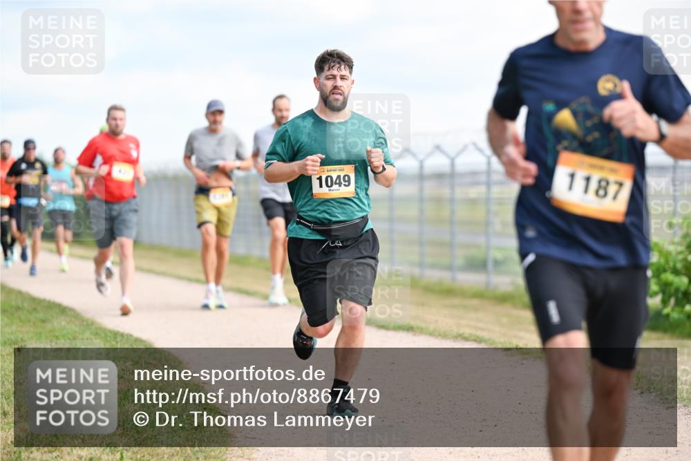 14.09.2025 - Airport Race Dr. Thomas Lammeyer http://msf.ph/oto/8867479 14.09.2025 12:09:05 Laufen 1049, 1187 meine-sportfotos.de