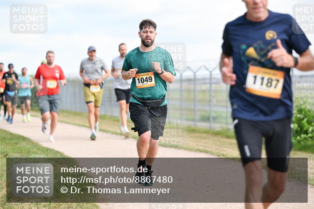 14.09.2025 - Airport Race Dr. Thomas Lammeyer http://msf.ph/oto/8867480 14.09.2025 12:09:05 Laufen 1049, 1187 meine-sportfotos.de