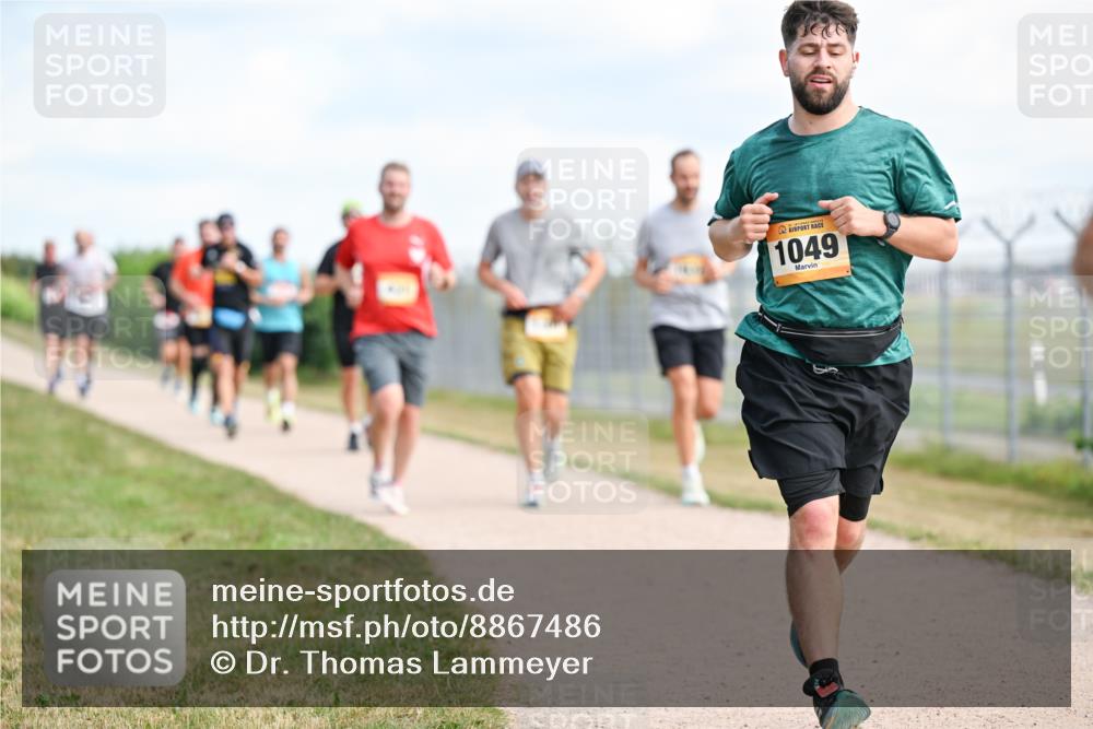 14.09.2025 - Airport Race Dr. Thomas Lammeyer http://msf.ph/oto/8867486 14.09.2025 12:09:06 Laufen 1049 meine-sportfotos.de
