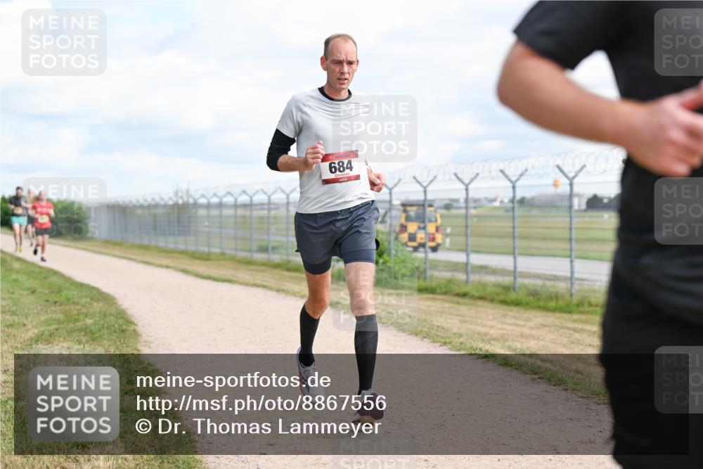 14.09.2025 - Airport Race Dr. Thomas Lammeyer http://msf.ph/oto/8867556 14.09.2025 12:09:19 Laufen 684 meine-sportfotos.de
