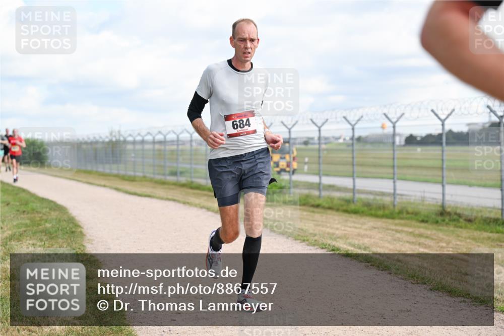 14.09.2025 - Airport Race Dr. Thomas Lammeyer http://msf.ph/oto/8867557 14.09.2025 12:09:20 Laufen 684 meine-sportfotos.de