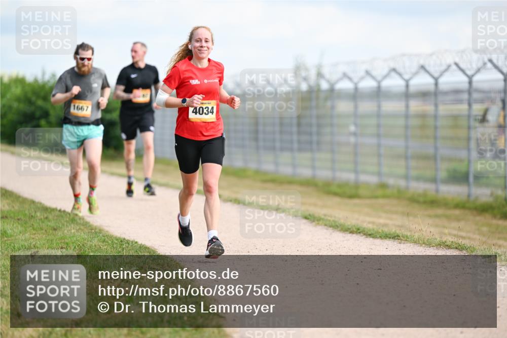 14.09.2025 - Airport Race Dr. Thomas Lammeyer http://msf.ph/oto/8867560 14.09.2025 12:09:23 Laufen 1667, 4034 meine-sportfotos.de