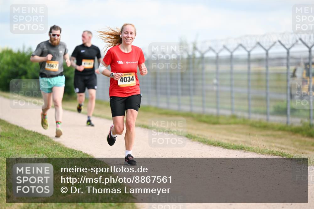 14.09.2025 - Airport Race Dr. Thomas Lammeyer http://msf.ph/oto/8867561 14.09.2025 12:09:23 Laufen 1667, 4034 meine-sportfotos.de