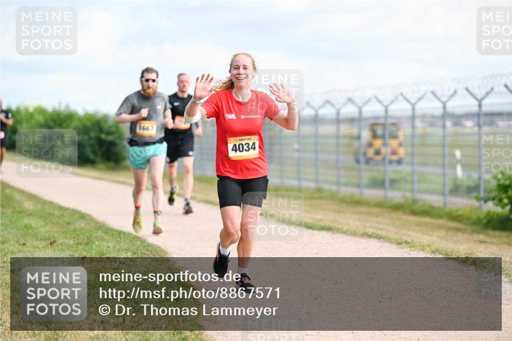 14.09.2025 - Airport Race Dr. Thomas Lammeyer http://msf.ph/oto/8867571 14.09.2025 12:09:25 Laufen 1667, 4034 meine-sportfotos.de