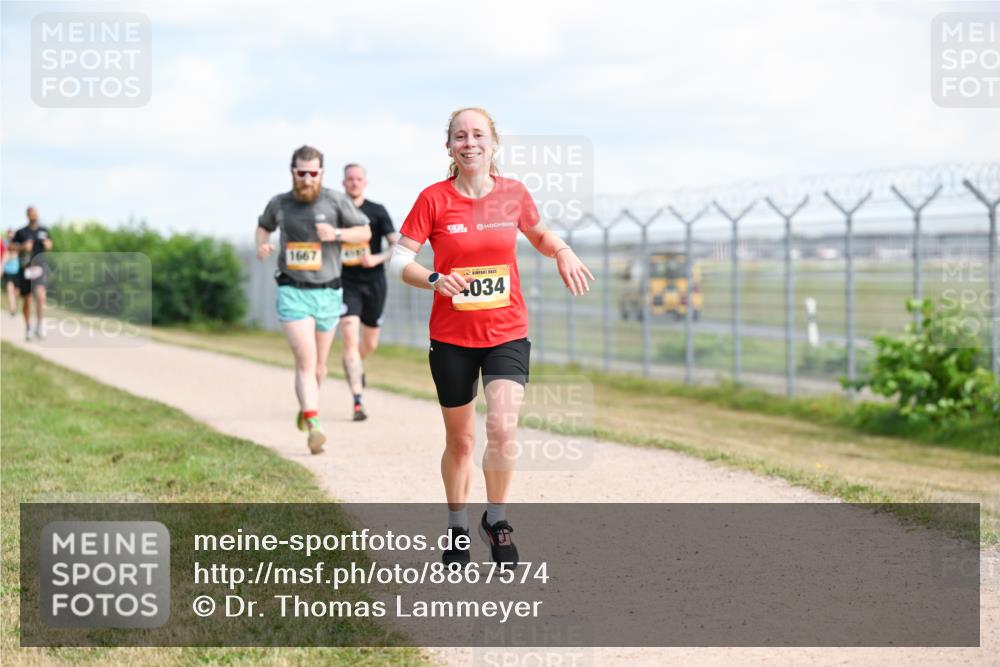 14.09.2025 - Airport Race Dr. Thomas Lammeyer http://msf.ph/oto/8867574 14.09.2025 12:09:25 Laufen 1667, 034 meine-sportfotos.de