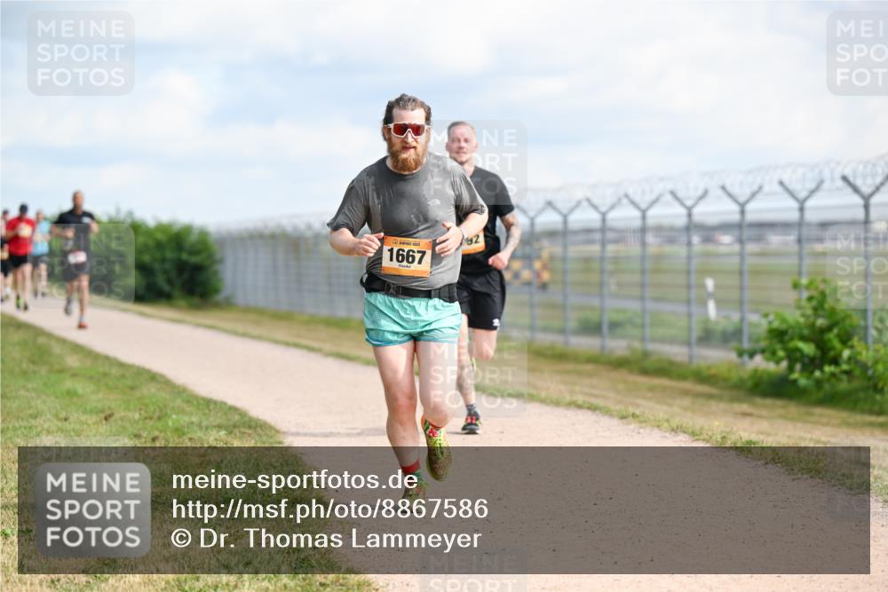 14.09.2025 - Airport Race Dr. Thomas Lammeyer http://msf.ph/oto/8867586 14.09.2025 12:09:28 Laufen 1667 meine-sportfotos.de
