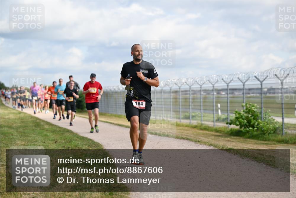 14.09.2025 - Airport Race Dr. Thomas Lammeyer http://msf.ph/oto/8867606 14.09.2025 12:09:36 Laufen 184 meine-sportfotos.de