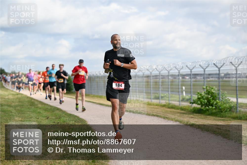 14.09.2025 - Airport Race Dr. Thomas Lammeyer http://msf.ph/oto/8867607 14.09.2025 12:09:36 Laufen 184 meine-sportfotos.de