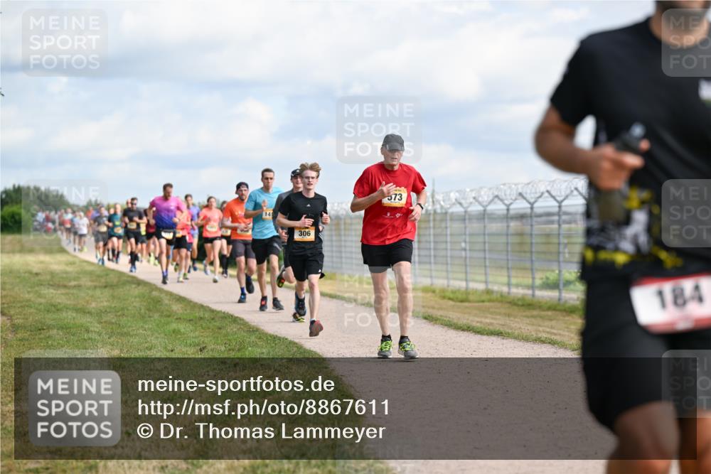 14.09.2025 - Airport Race Dr. Thomas Lammeyer http://msf.ph/oto/8867611 14.09.2025 12:09:38 Laufen 306, 573, 184 meine-sportfotos.de
