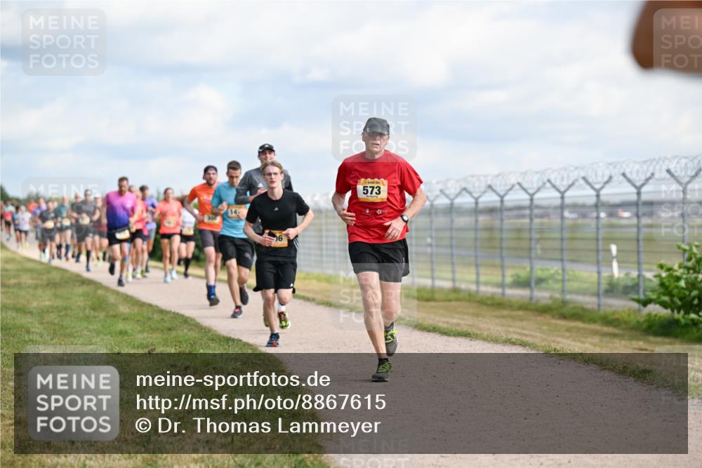 14.09.2025 - Airport Race Dr. Thomas Lammeyer http://msf.ph/oto/8867615 14.09.2025 12:09:38 Laufen 573 meine-sportfotos.de