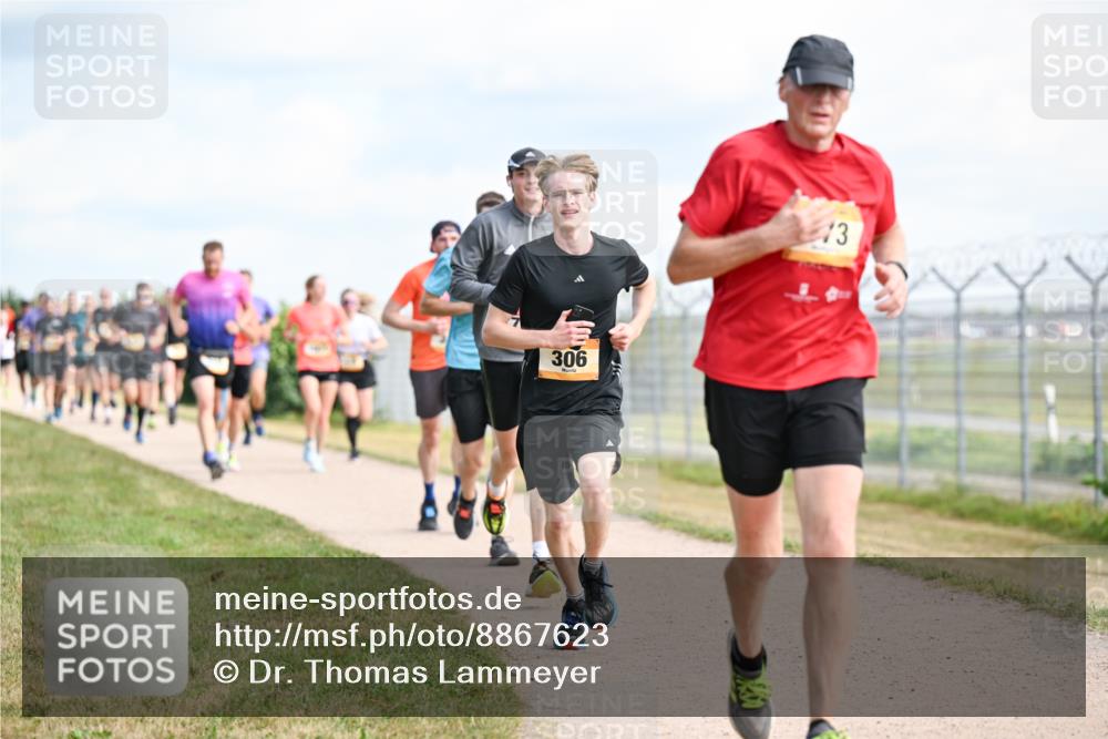 14.09.2025 - Airport Race Dr. Thomas Lammeyer http://msf.ph/oto/8867623 14.09.2025 12:09:40 Laufen 306, 43 meine-sportfotos.de