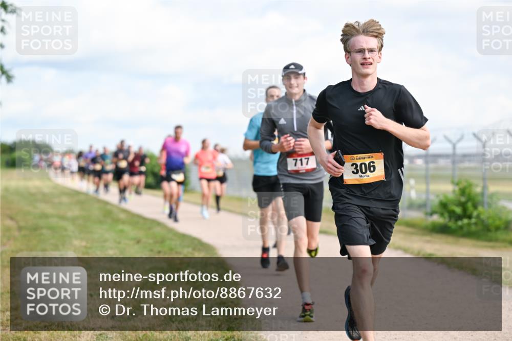 14.09.2025 - Airport Race Dr. Thomas Lammeyer http://msf.ph/oto/8867632 14.09.2025 12:09:42 Laufen 717, 306 meine-sportfotos.de